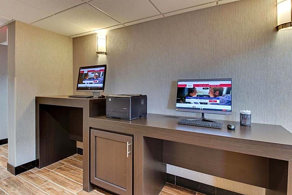Drury Inn and Suites Poplar Bluff