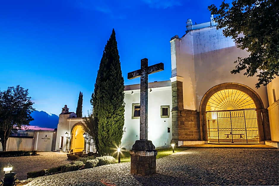 Convento do Espinheiro, Historic Hotel & Spa