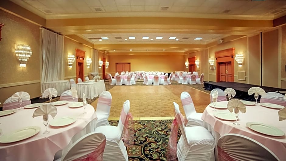 Magnuson Grand & Conference Center Somerset-Bridgewater