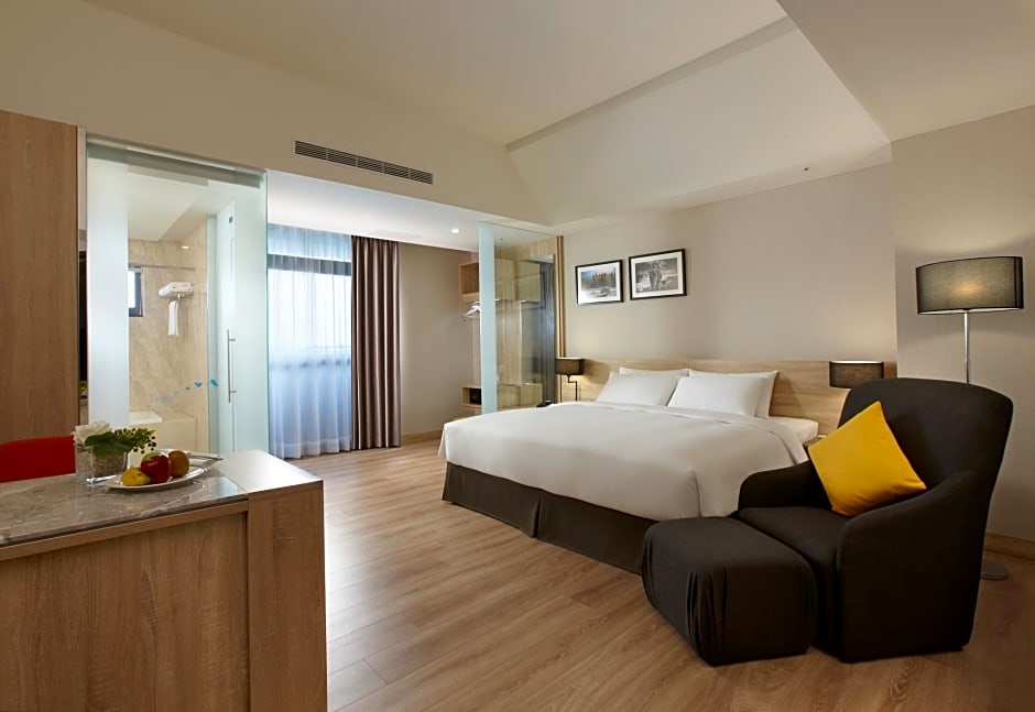 The HO Hotel