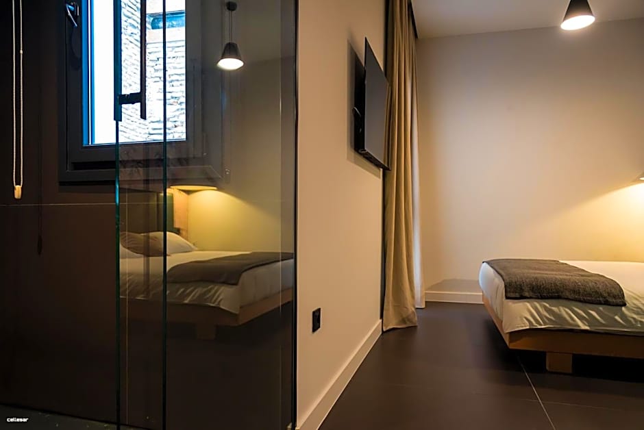 Welldone Quality - Crystal pool