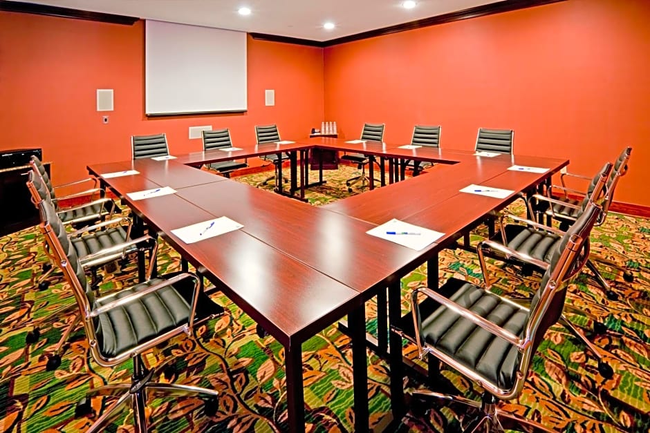 Days Hotel by Wyndham North Bergen