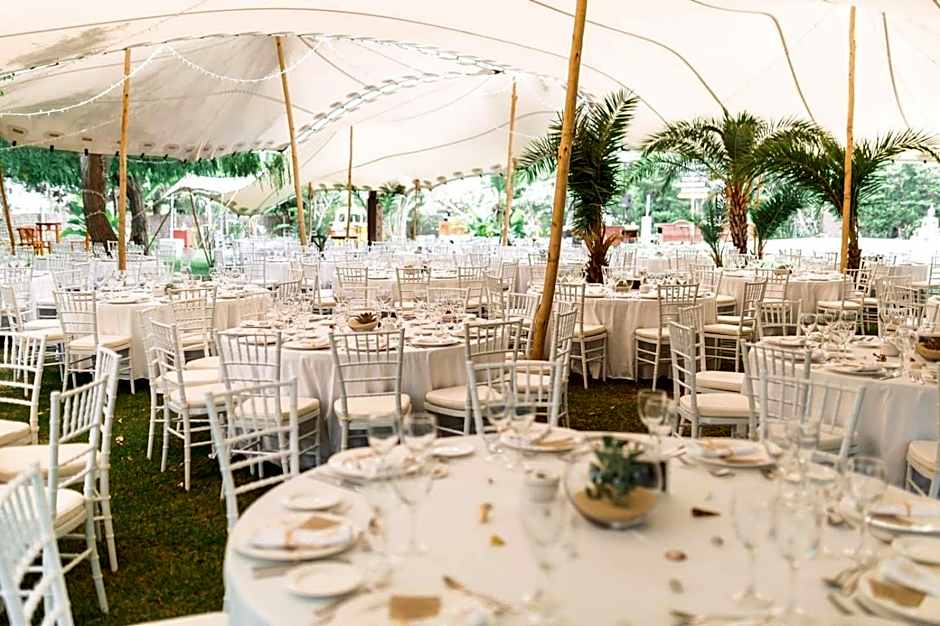 Chillout Hotel Tres Mares