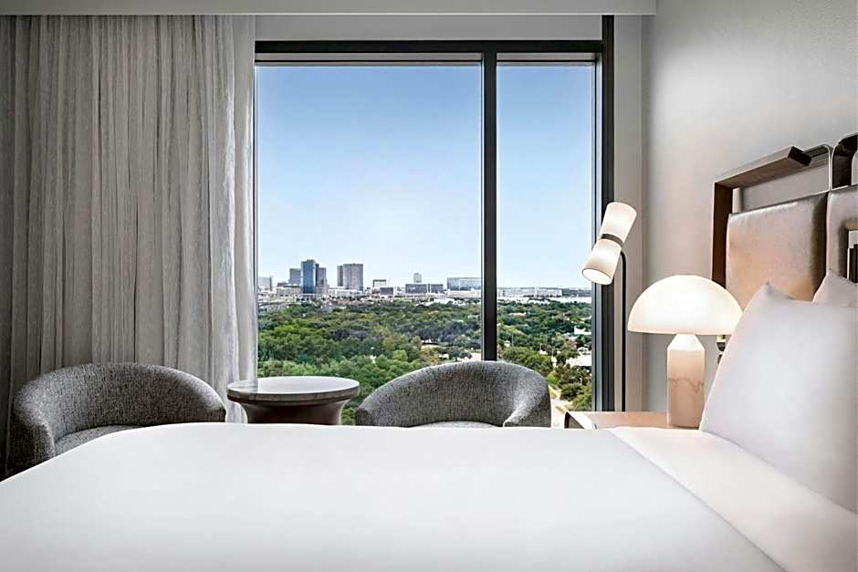 HALL Park Hotel, Autograph Collection