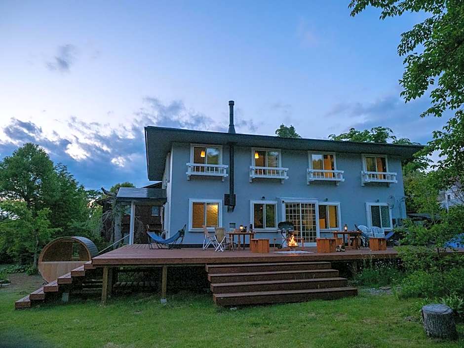 Stella八ヶ岳原村-星空,サウナ,BBQ,大型スクリーンを楽しめる八ヶ岳の貸切宿