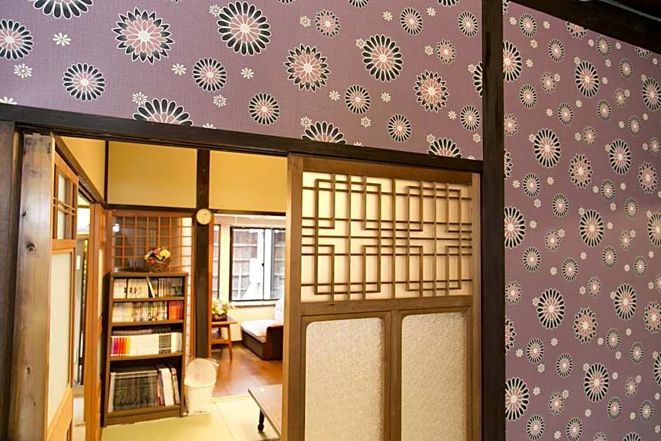 Female-Only Guesthouse Tomari-ya
