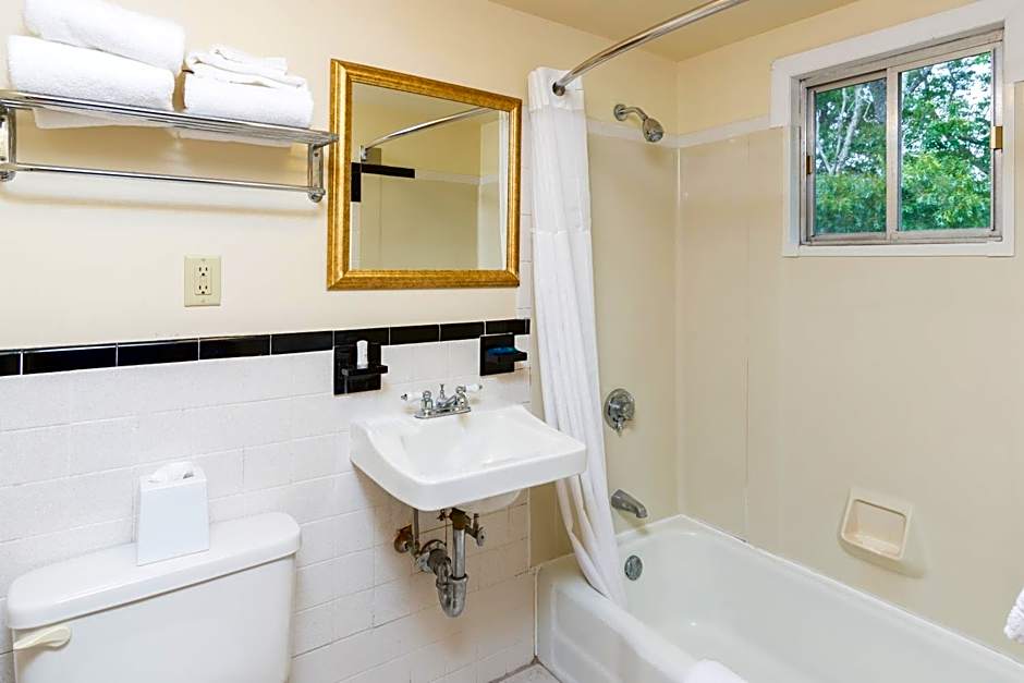 Ocean Park Inn Cape Cod