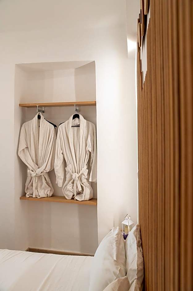 Vincenzo Harmony II- Rethymno old town