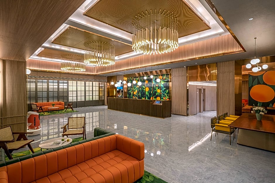 Orange Hotel Changde Railway Station Happy Town