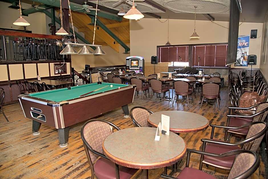 Canadas Best Value Inn Whitecourt