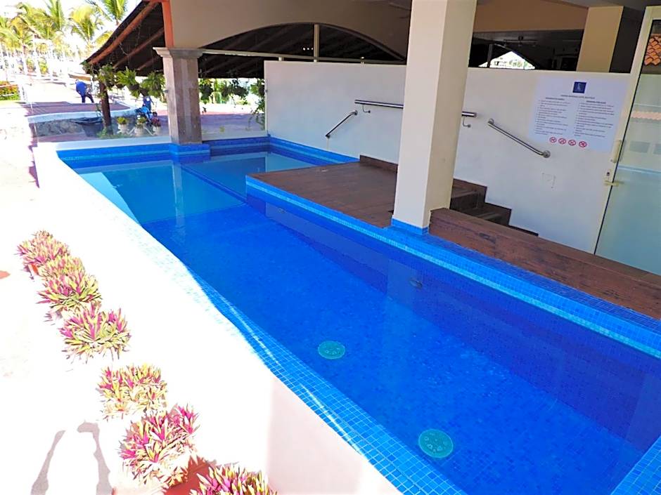Marina Banderas Suites Hotel Boutique