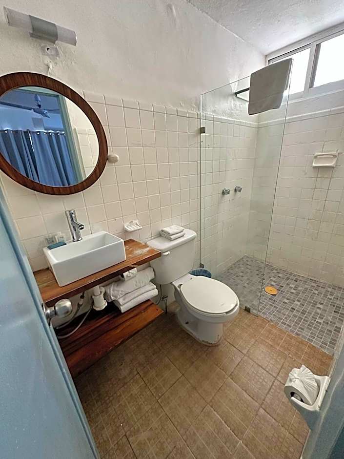 Creta Hotel & Suites