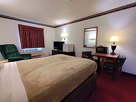 1 Queen Bed Non Smoking
