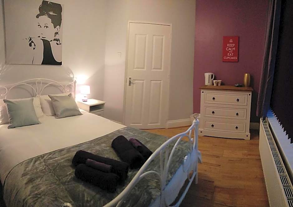 Old Trafford Guest House