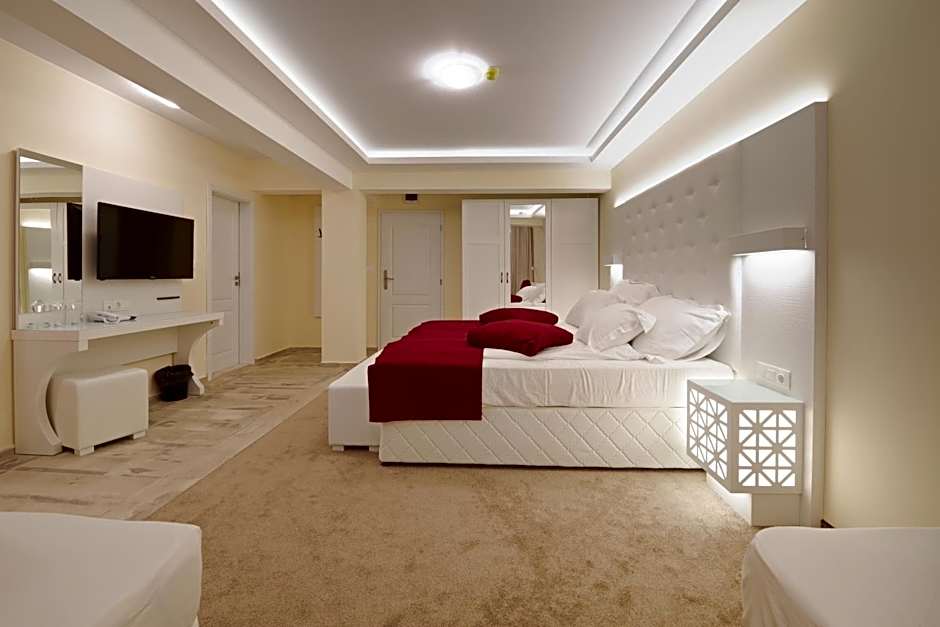 Hotel Perla Beach Luxury - All Inclusive & Free Beach Access