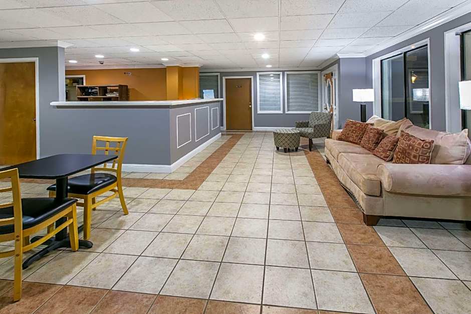 Knights Inn Longview