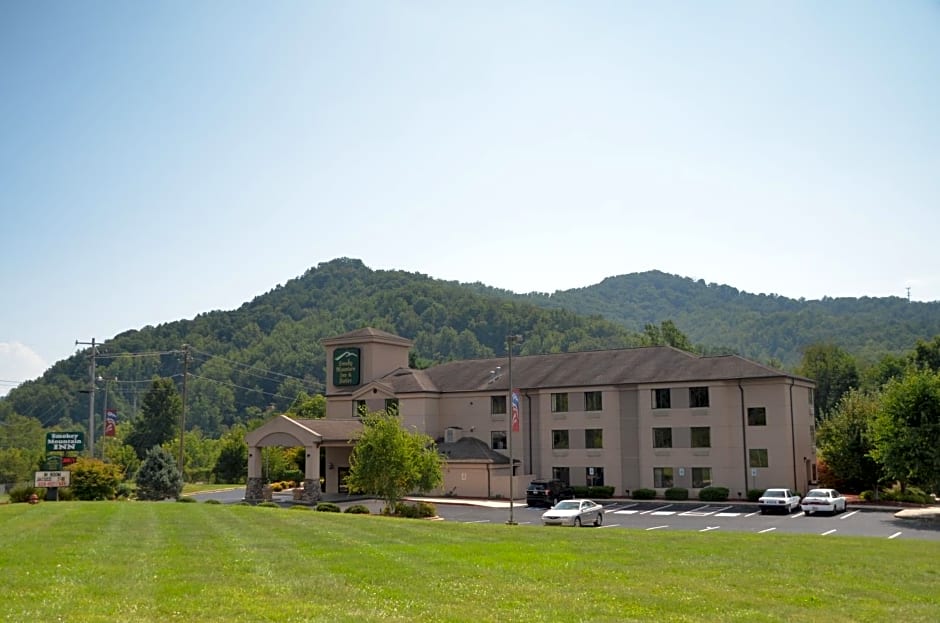 Smoky Mountain Inn & Suites