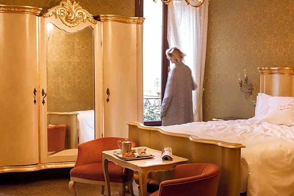 Hotel Flora