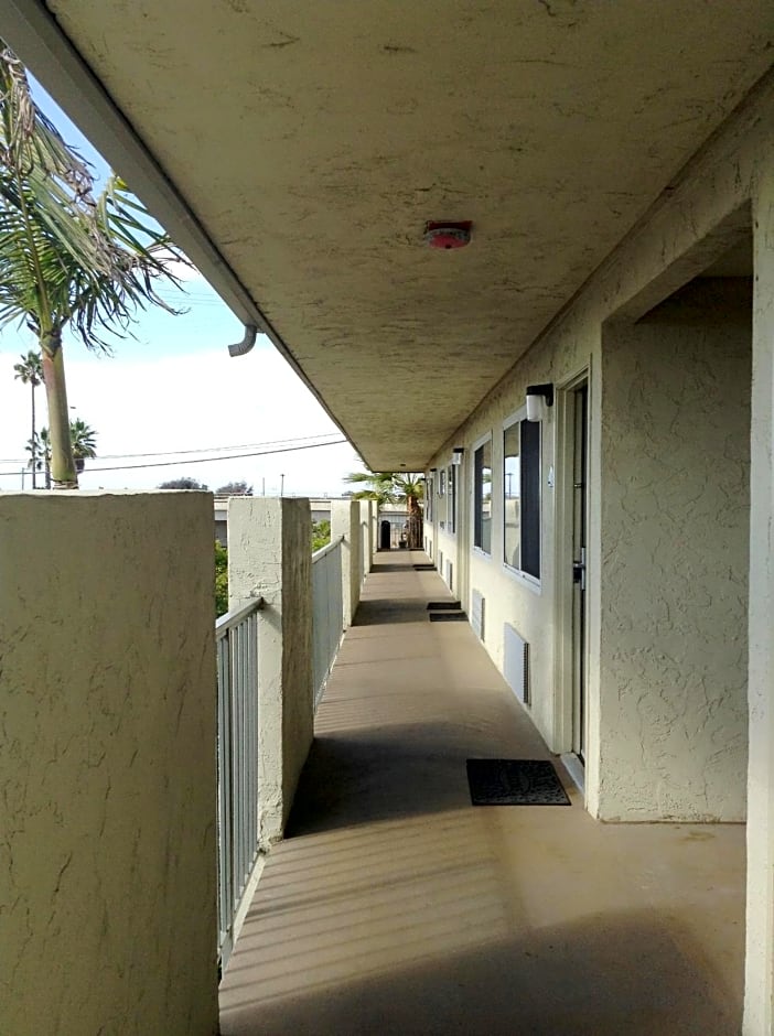 Days Inn by Wyndham Oceanside