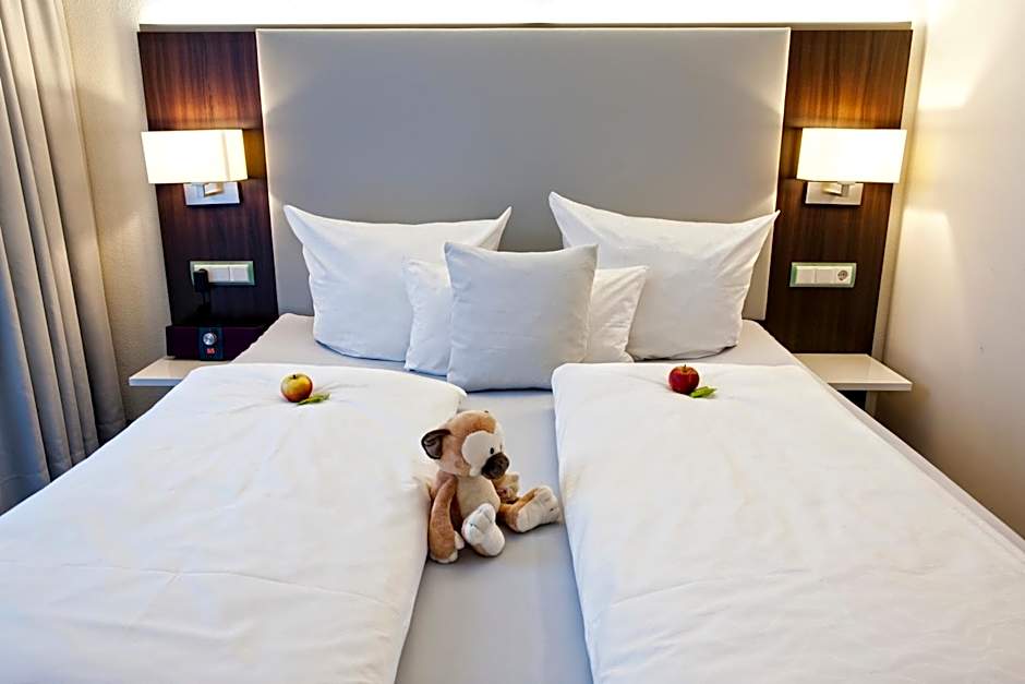 Photo 1 of 7 of Double Room