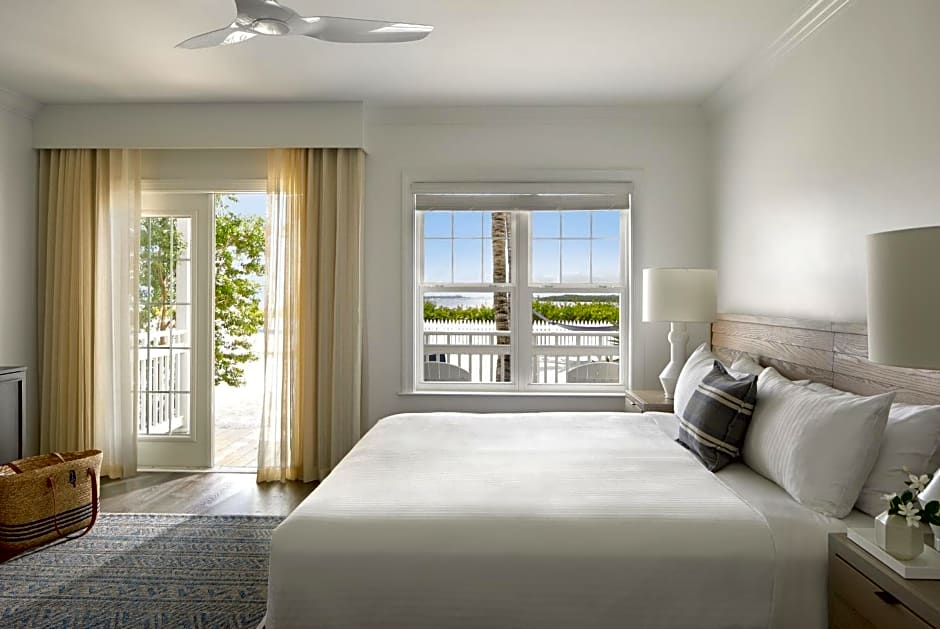 Parrot Key Hotel & Villas