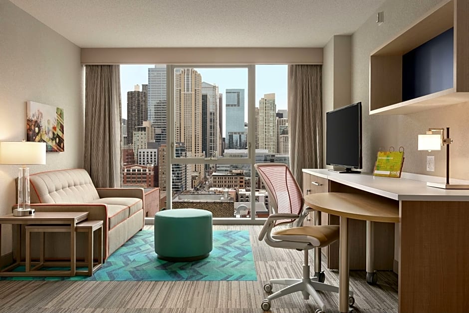 Home2 Suites by Hilton Chicago River North Guest Reservations