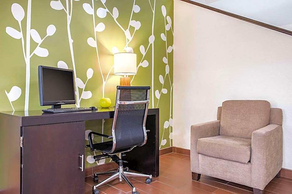 Sleep Inn & Suites Columbus South