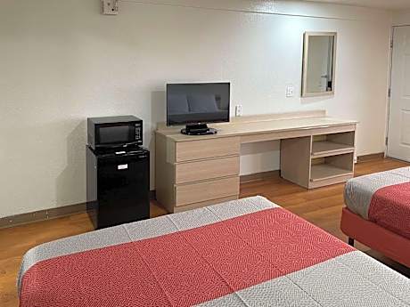 Quadruple Room - Disability Access - Smoking