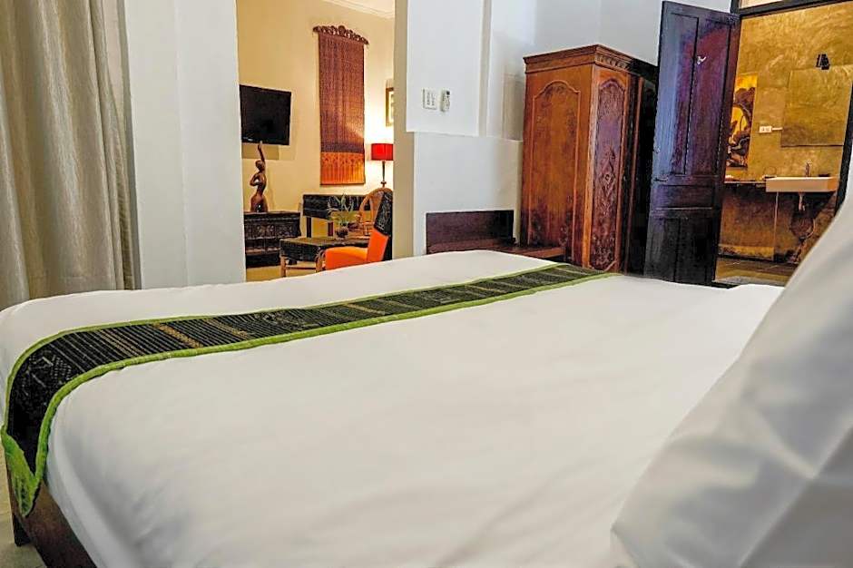 Lanis House by the Ponds