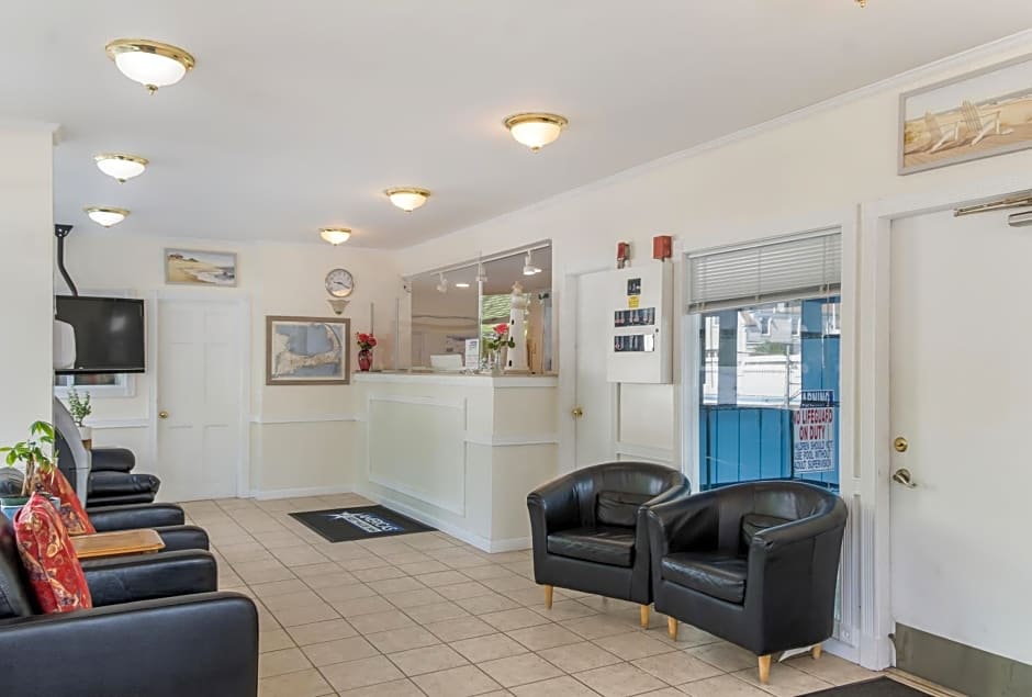 America's Best Value Inn & Suites/Hyannis
