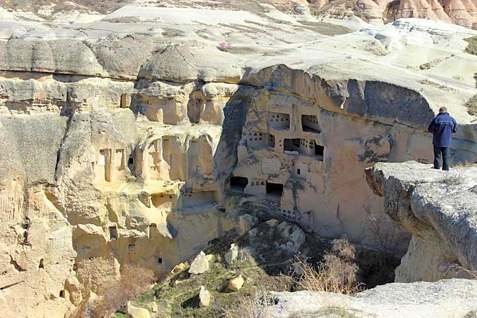 Fairyland Cave Hotel