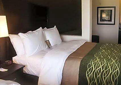 Queen Suite with Two Queen Beds - Non-Smoking
