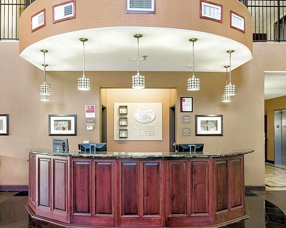 Comfort Suites Topeka Northwest