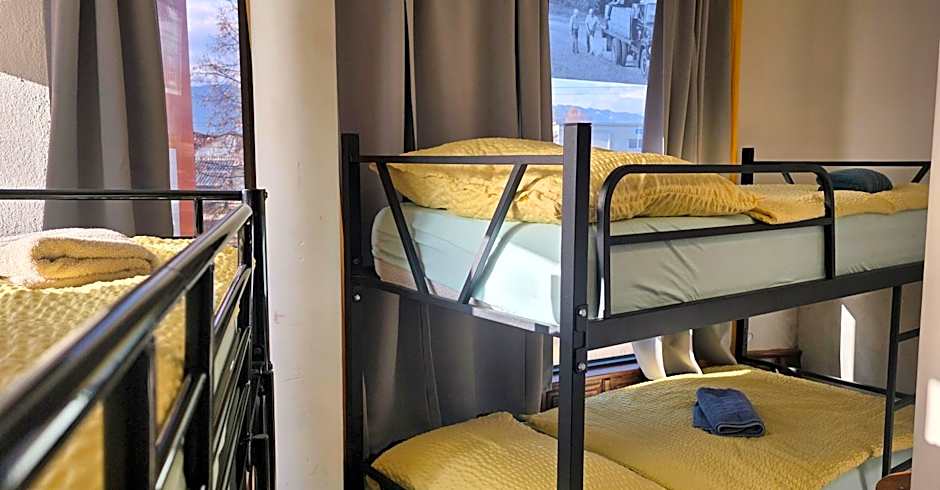 Bled Lesce station rooms and depo