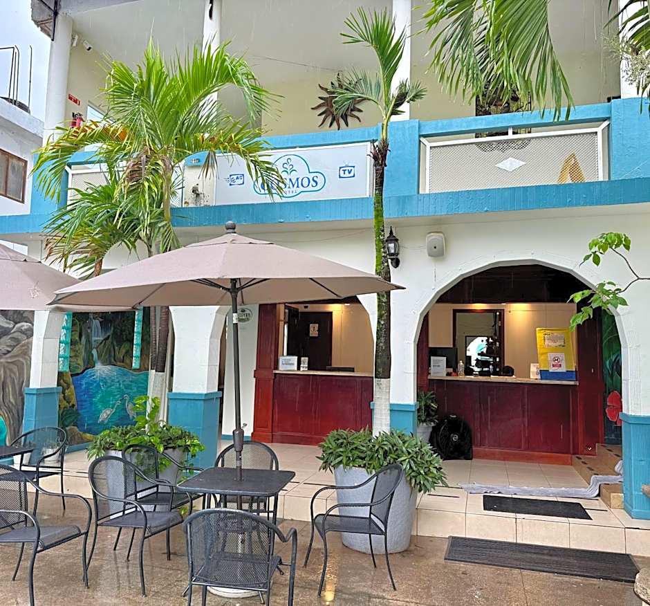 Hotel Cosmos