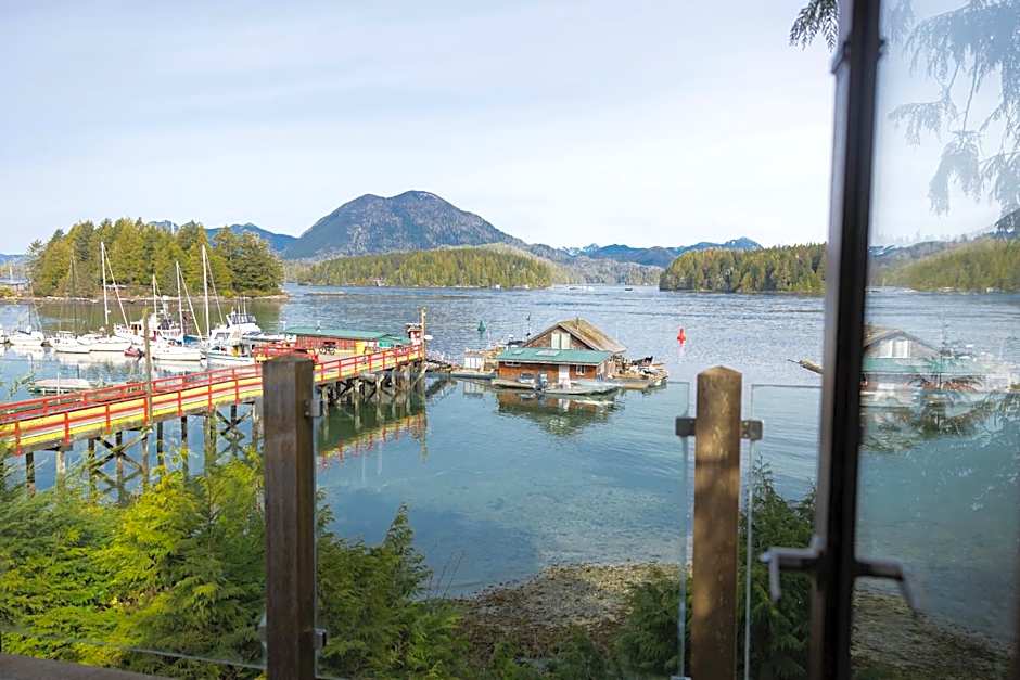 The Shoreline Tofino