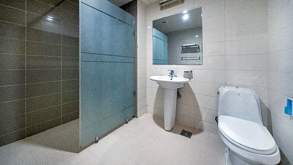 Yangyang Golden Bay Pension