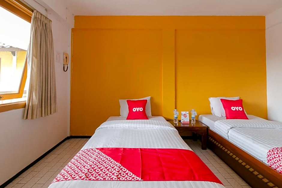 OYO 1996 Koneng Hotel
