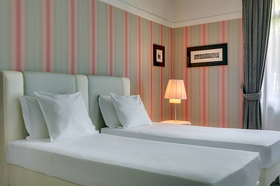 Grand Hotel Palace Rome