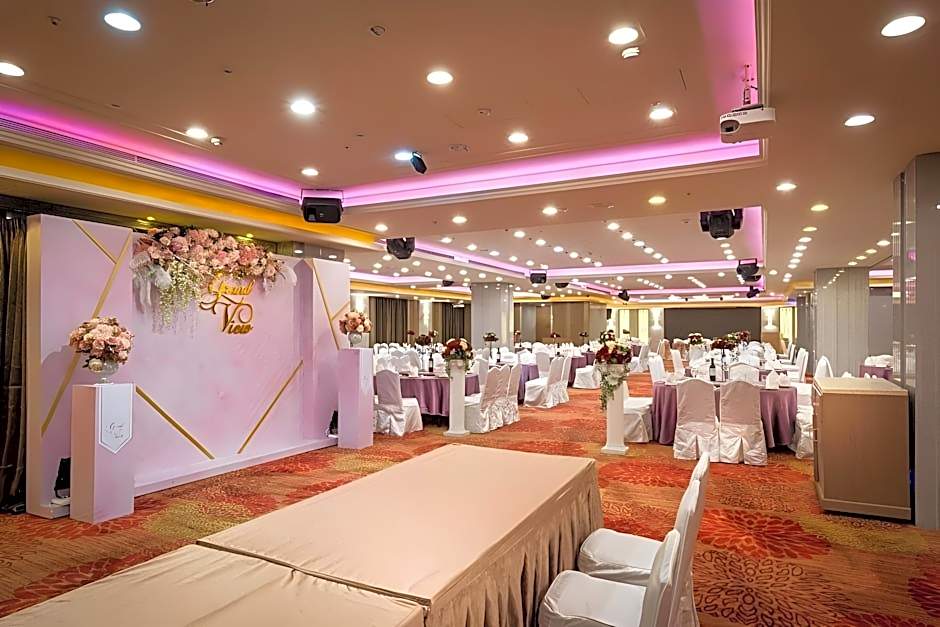 Grand View Hotel