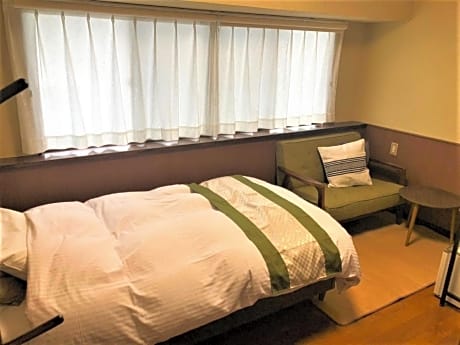 Single Western Style Room for 1 Person - Adult only