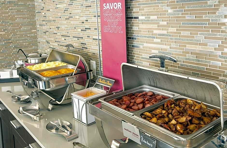 Hampton Inn By Hilton & Suites Dallas Downtown