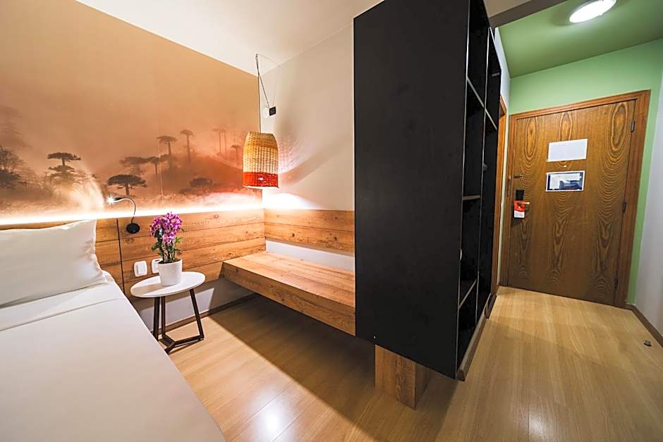 Hotel Cassino Tower Curitiba Aeroporto By Nacional Inn