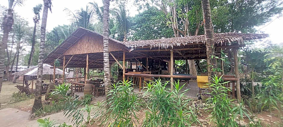 Toris Backpackers Paradise