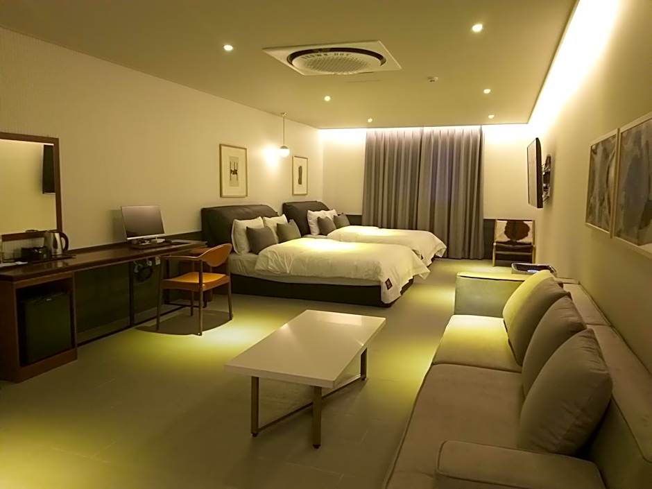 Brown Dot Hotel Gyeongju