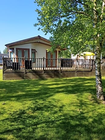 Relaxing Lodges
