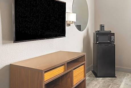 Double Room with Two Double Beds - Non-Smoking