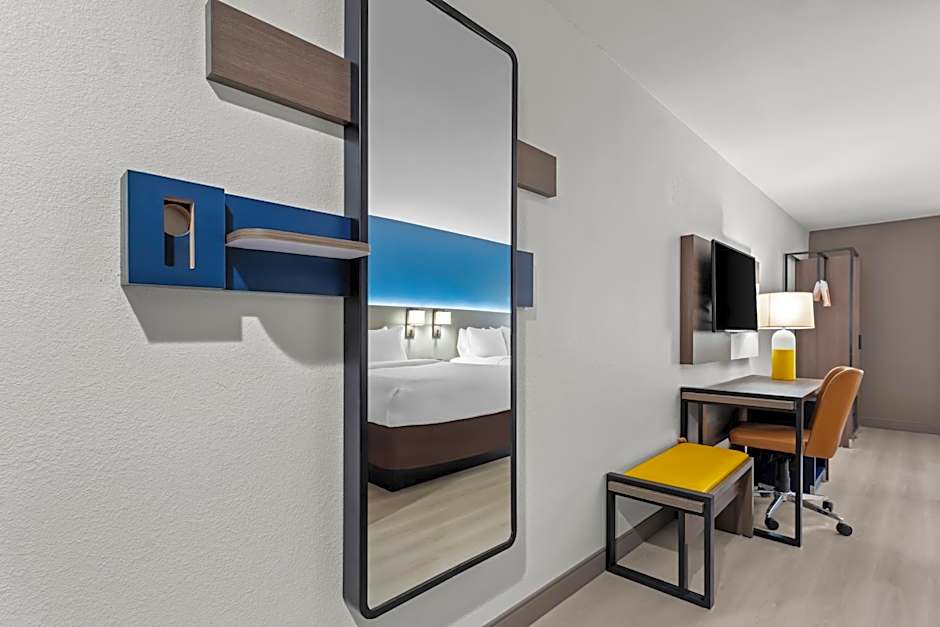 Comfort Inn & Suites Perry National Fairgrounds Area