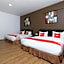 OYO 89915 EAST MOUNT HOTEL