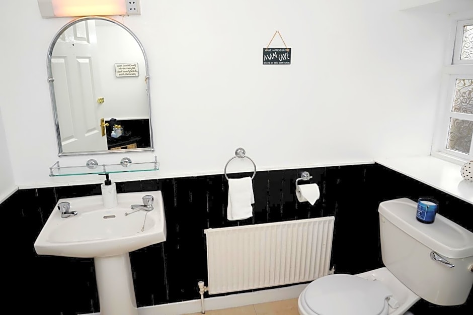 Cloverhill Gate Lodge